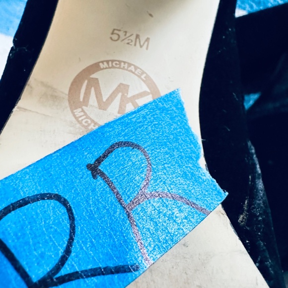 Michael Michael Kors black velvet ursula bootie block heel sz 5.5M - Picture 7 of 11